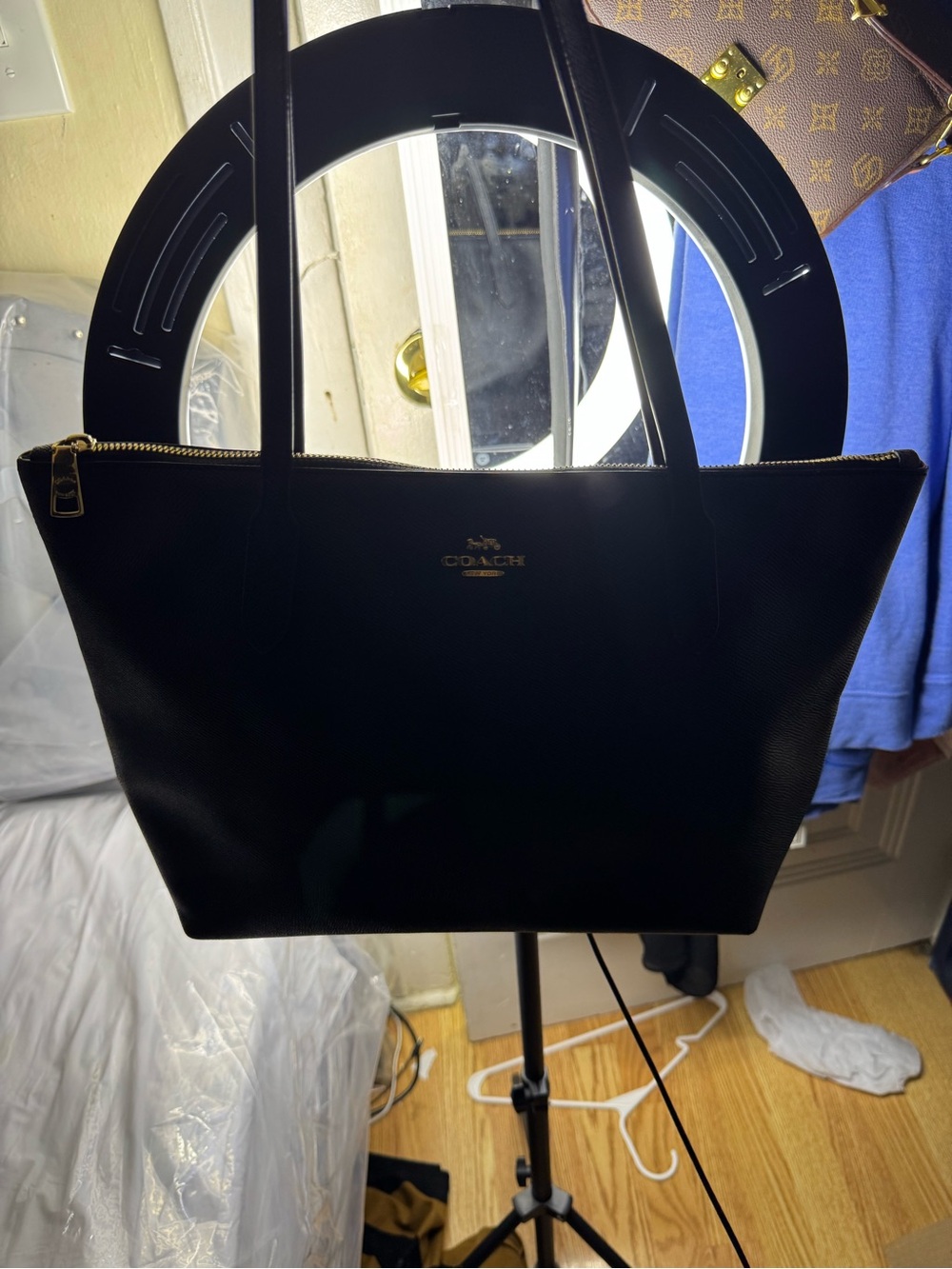 Coach crossgran Black Leather Tote with Gold-Tone Logo